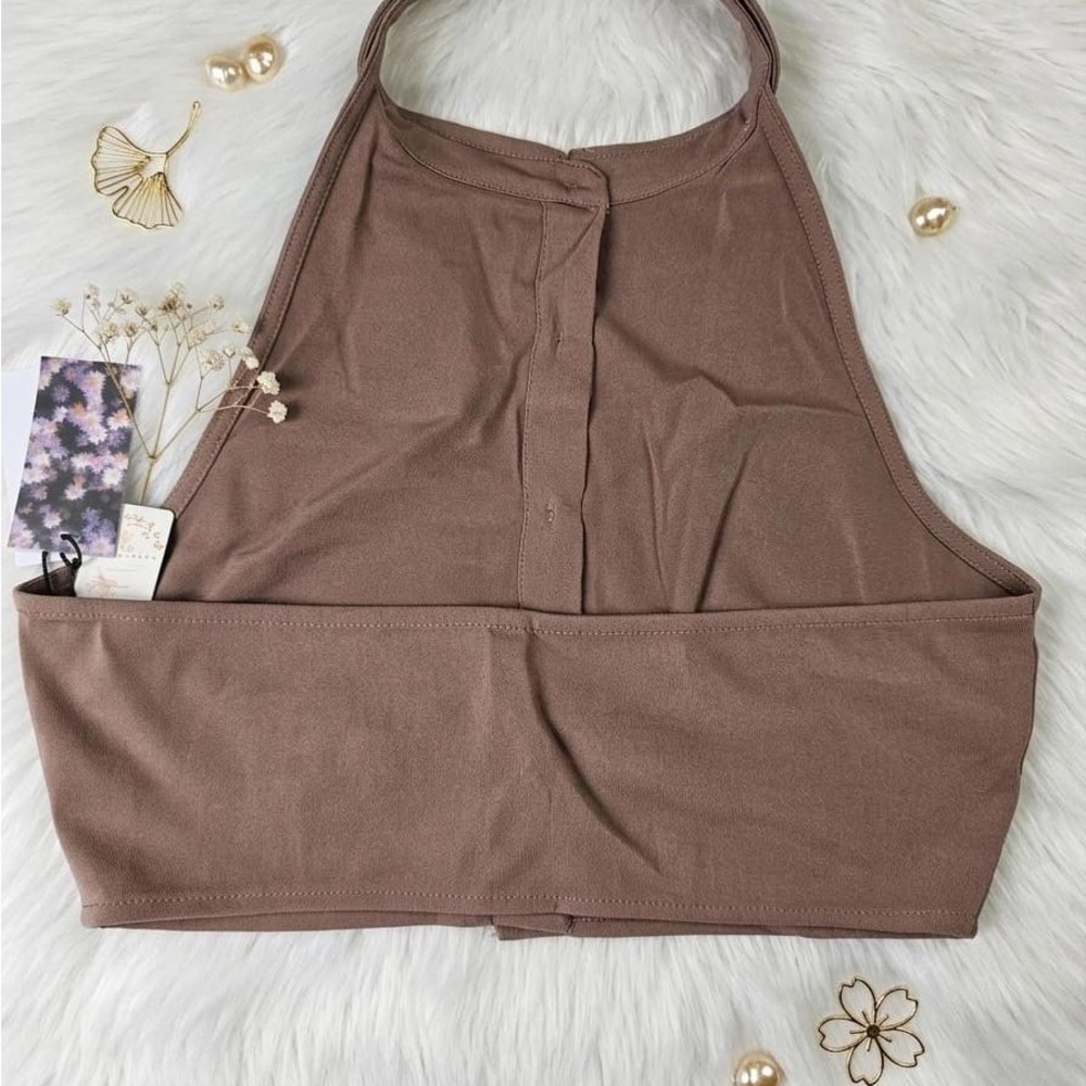 Cider Brown Collared Button-Front Crop Top NWT - image 2
